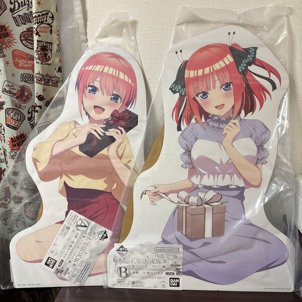 一番くじ 五等分の花嫁 A賞 中野一花 特大パネル B賞 中野ニ乃 特大パネル 2点セット