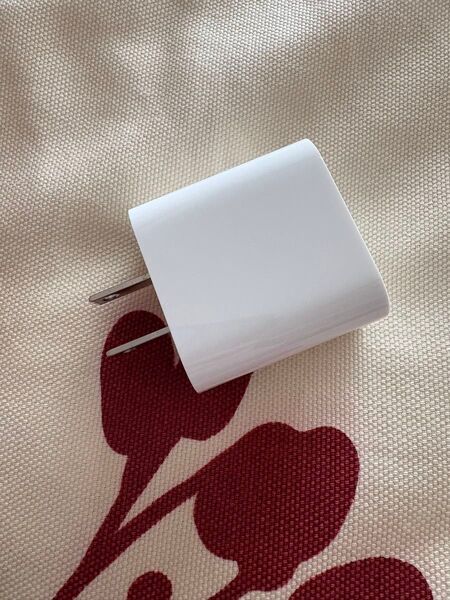 20W USB-C電源アダプター タイプC Type 急速充電 高速iPhone Apple iPad Air Pro