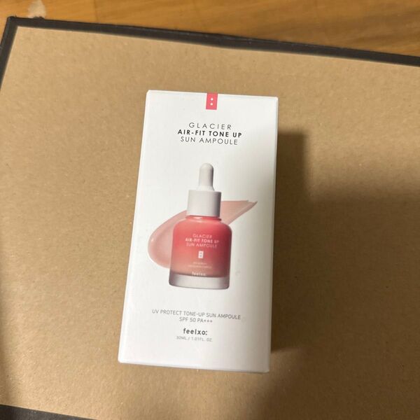 feelxo: GLACIER AIR-FIT TONE UP SUN AMPOULE