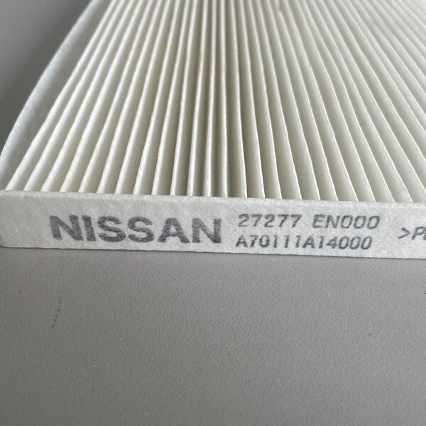 NISSAN 27277 EN000A70111A14000 エアコンフィルター