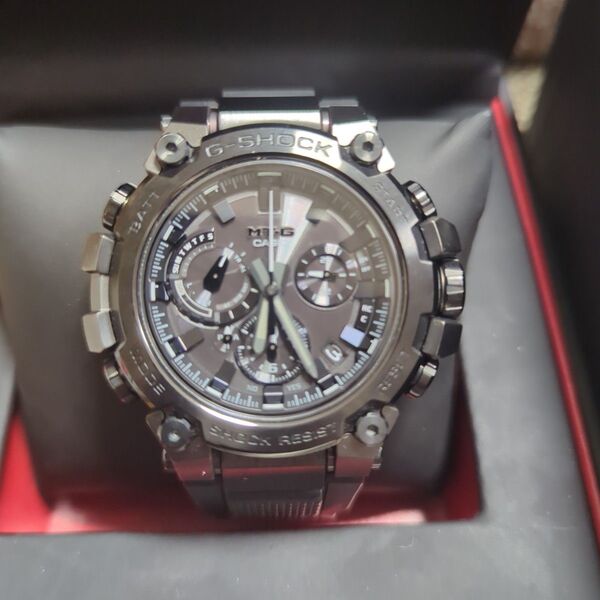 週末値下げ 美品 CASIO G-SHOCK MTG-B3000B-1AJF