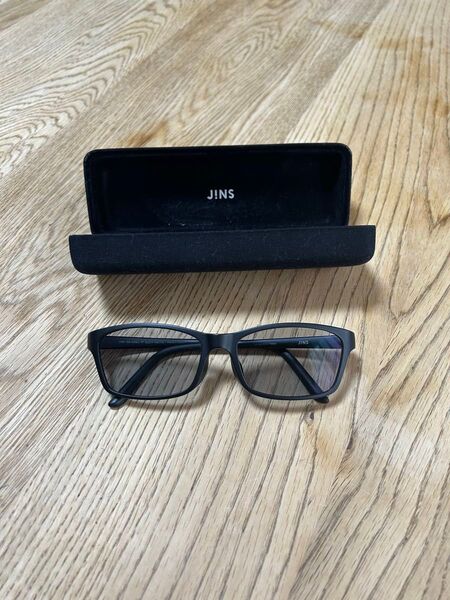 JINS サングラス ケース、メガネ拭き付き