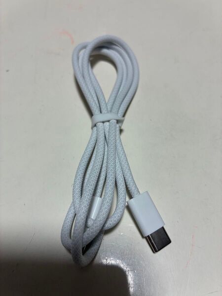 1メートル・一本。USB Cケーブル iPhone充電ケーブル Type-C タイプC