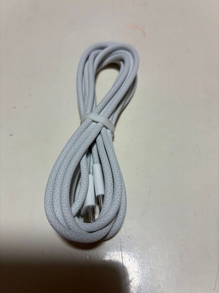 2メートル・一本。USB Cケーブル iPhone充電ケーブル Type-C タイプC