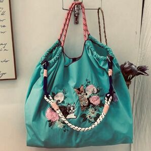 新品 花柄 猫ちゃん刺繍 軽量 エコバッグ ナイロン Mサイズ ブルーグリーン ショルダーストラップ付き