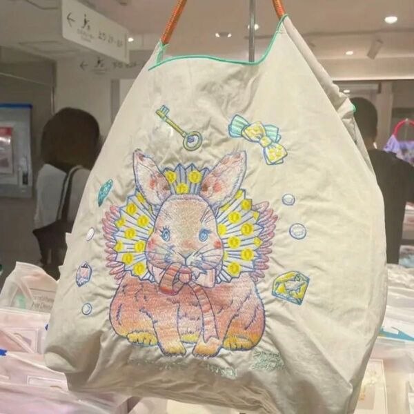 新品 大きなうさぎ 刺繍 軽量 エコバッグ ナイロン Mサイズ ライトグレー
