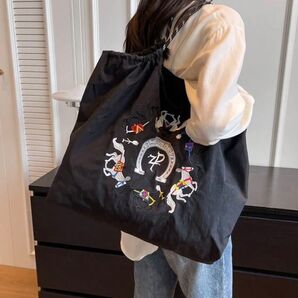 新品 馬 蹄鉄柄 ナイロン 大容量 トートバッグ 大きめサイズ ブラック