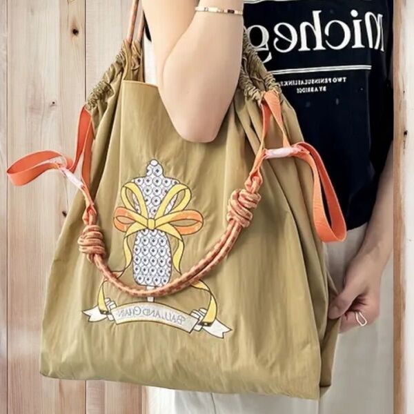 新品 トルソー 刺繍 軽量 エコバッグ ナイロン Mサイズ ショルダーストラップ付き キャメル