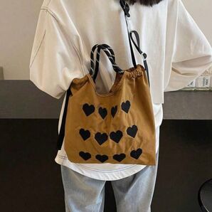 新品 ハート 刺繍 ナイロン ショルダーストラップ付き バッグ キャメル