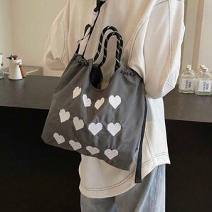 新品 ハート 刺繍 ナイロン ショルダーストラップ付き バッグ グレー