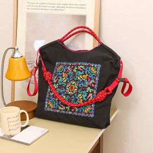 新品 カラフル 刺繍 軽量 エコバッグ ナイロン Mサイズ ショルダーストラップ付き ブラック