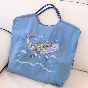 新品 花柄 クジラ 刺繍 軽量 エコバッグ ナイロン Mサイズ ブルー