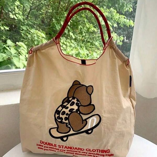 新品 くまちゃん 刺繍 軽量 エコバッグ ナイロン Mサイズ ベージュ