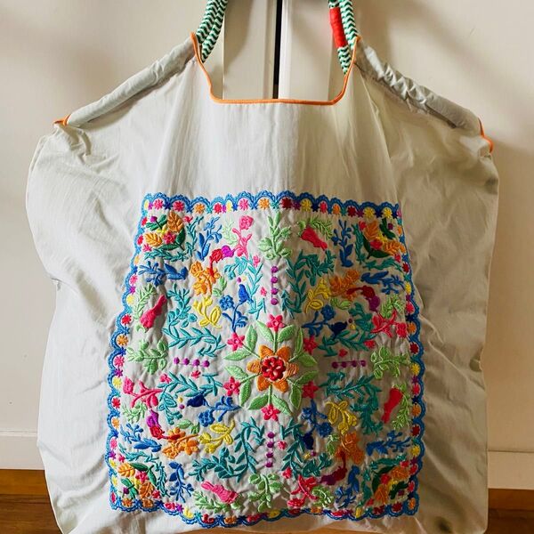 新品 カラフル 刺繍 軽量 エコバッグ ナイロン Mサイズ ライトグレー