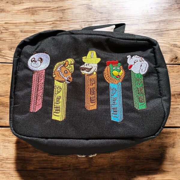 新品 PEZ 刺繍 トラベルポーチ メイクポーチ オーガナイザーポーチ ブラック