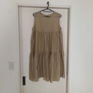 GU ノースリーブワンピース ベージュ (M)