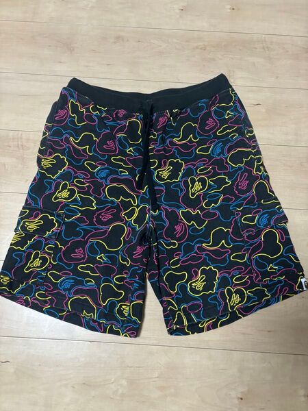 A BATHING APE ハーフパンツ M ネオンカモ