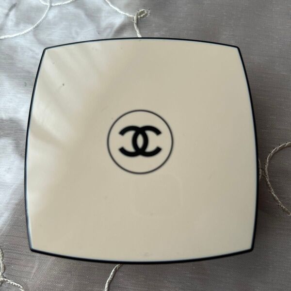 CHANEL クッションファンデーションケース