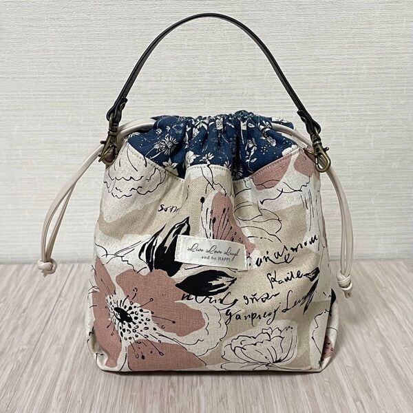 巾着ポーチ 巾着バッグ メイクポーチ マチ広め くすみピンク 花柄☆ハンドメイド