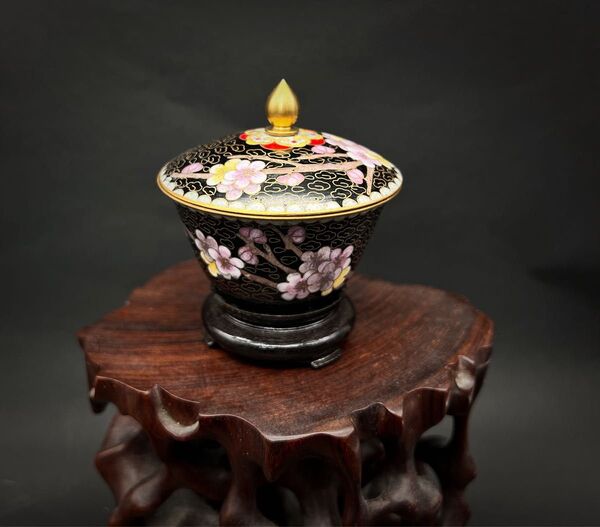 希少品 中國美術 古玩 景泰 京法 七宝焼 梅紋樣茶碗 お茶椀 台座付き 茶道具