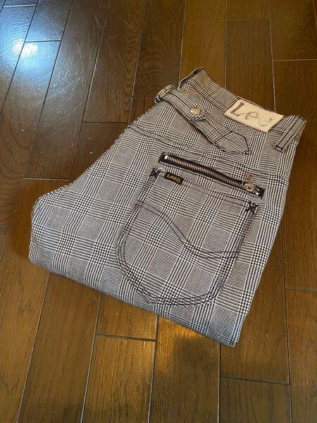 美品leeチェック格子柄クロップド丈ショートハーフパンツデニムジーンズ牛革パッチジーンズジーパンEDWINデニム