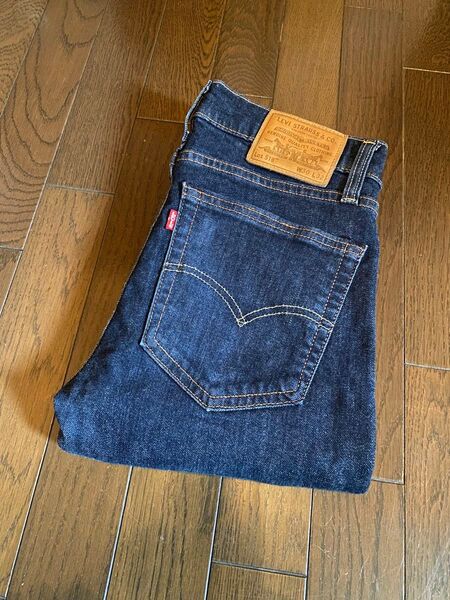 美品リーバイスBIGEプレミアムタイトスキニーストレッチジーンズデニムパンツGパン濃紺インディゴw30チェーンレインボーステッチ