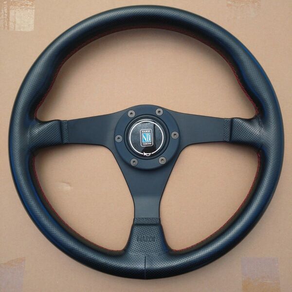 NARDI GARA3 ナルディ ガラ3 ナルディ TYPE-B ステアリングホイール 黒 パンチング レザー 赤ステッチ