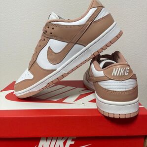 新品未使用 NIKE ダンク ロー rosewhisper 28.5cm