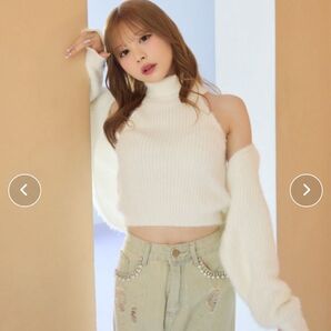 TITTY&COショルダーカットタートルネックニットトップス