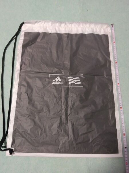 adidas ビニールナップサック