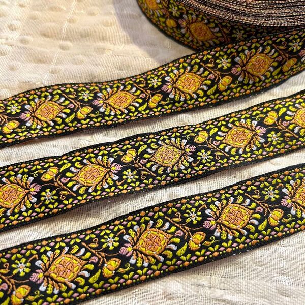 【刺繍リボン★1m販売】チェンマイ リボン エスニック チロリアンテープ