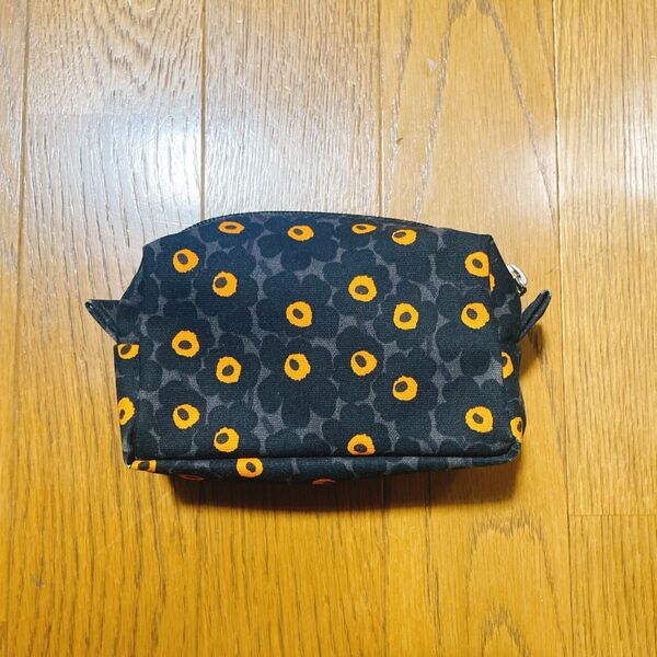 マリメッコ ポーチ marimekko ウニッコ