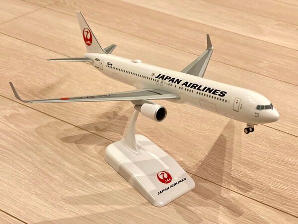 エバーライズ 1/200 JAL 日本航空 B767-300ER JA621J 飛行機模型