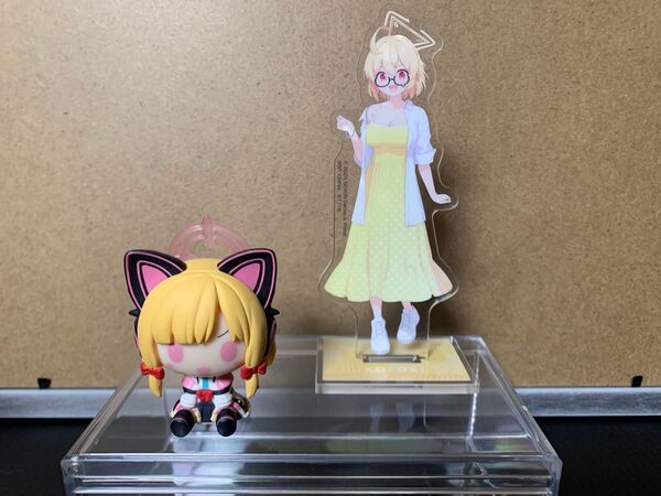一番くじ ブルーアーカイブ ちょこのっこモモイ アクリルスタンドコトリ