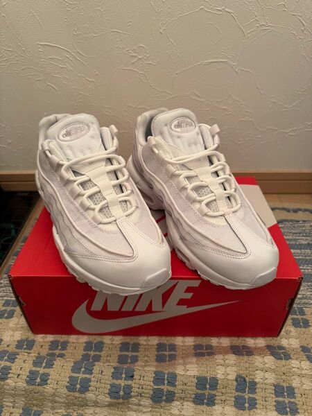 人気 格安 NIKE AIRMAX95 エッセンシャル 白 28 ナイキ エアマックス95