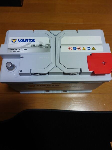 ハイラックス gun125 LN4 アイドリングストップ車用 VARTA