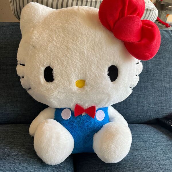 キティちゃんbigぬいぐるみ
