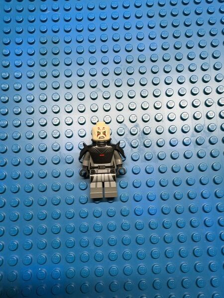 レゴスターウォーズ75082正規品 大尋問官パウアン ミニフィグ