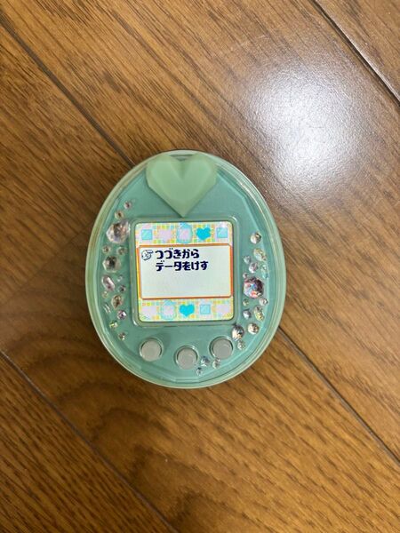 たまごっちピース Tamagotchi グリーン Tamagotchi P's 箱無し たまデコピアス バンダイ BANDAI