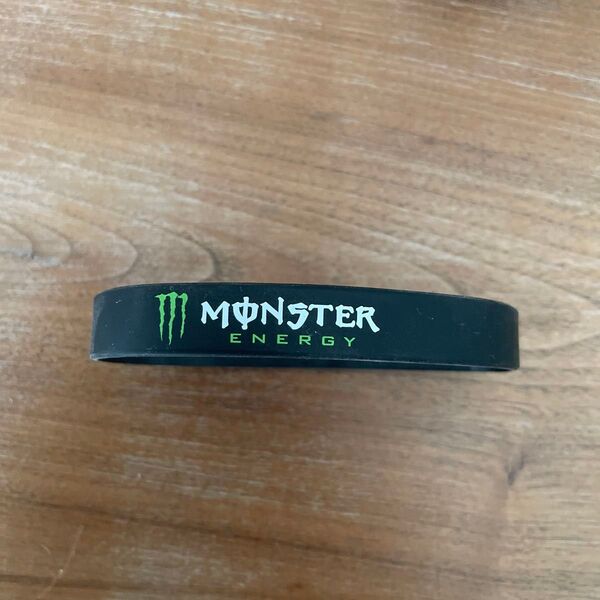 モンスターエナジー ゴムブレスレット