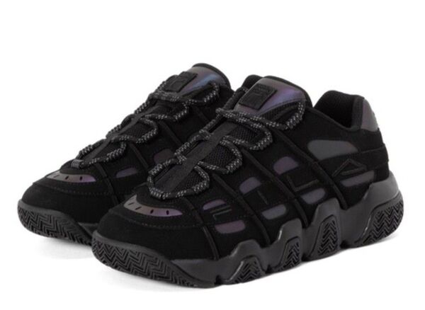 早い者勝ち! FILA フィラ スニーカー バリケード