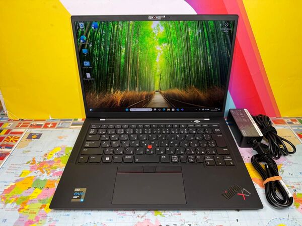 JC0438 第11世代・16GB レノボ X1 Carbon 9th 14型 24H2 美品