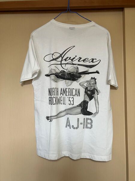 AVIREX バックプリントTシャツ AJー1B ピンナップガール