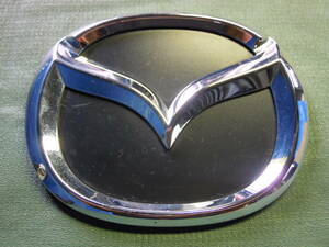 Y Carol HB36S original front bumper emblem 71721-74PA Mazda Mark emblem 