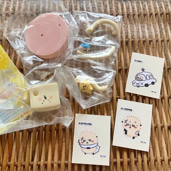 chiikawa 討伐シーンフィギュア 豆腐擬態型 ちいかわ ハチワレ うさぎ ちいかわシール 韓国限定 韓国シール ラッコ