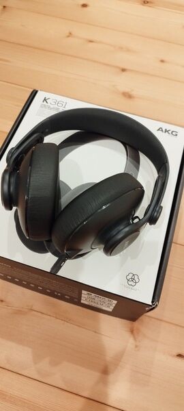 AKG K361 有線ヘッドホン