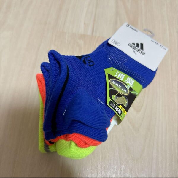 新品adidasショート丈ソックス19-21cm3足セット子供用靴下消臭加工 アディダス