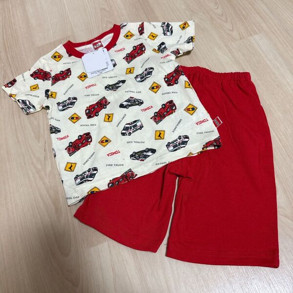 新品トミカ総柄半袖Tシャツ&ハーフパンツ上下セットアップ100cm キッズ 半袖 上下セット