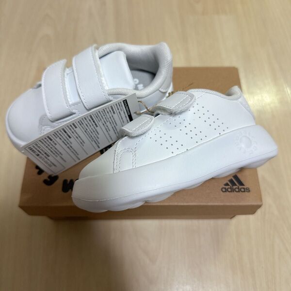 新品adidasアドバンコートキッズスニーカーベビーシューズ13cm白 LOW スニーカー