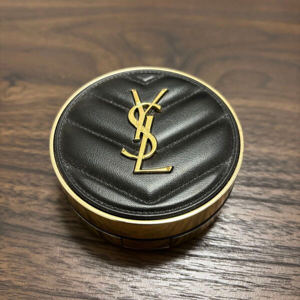 サンローラン YSL ファンデーションケース